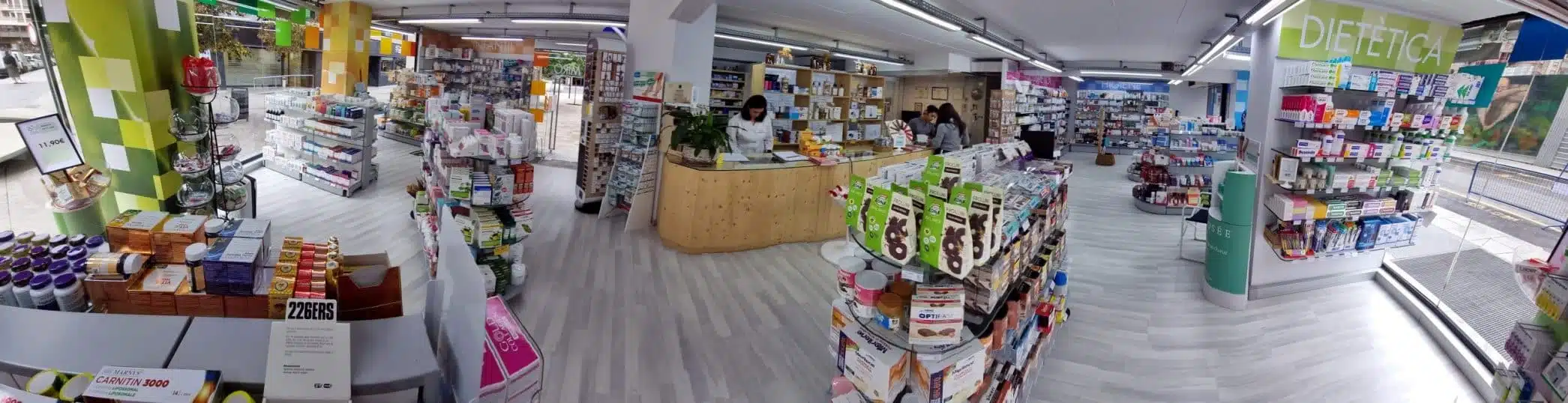 Interior Farmacia Roser Miró a Andorra la Vella. Andorra 2023